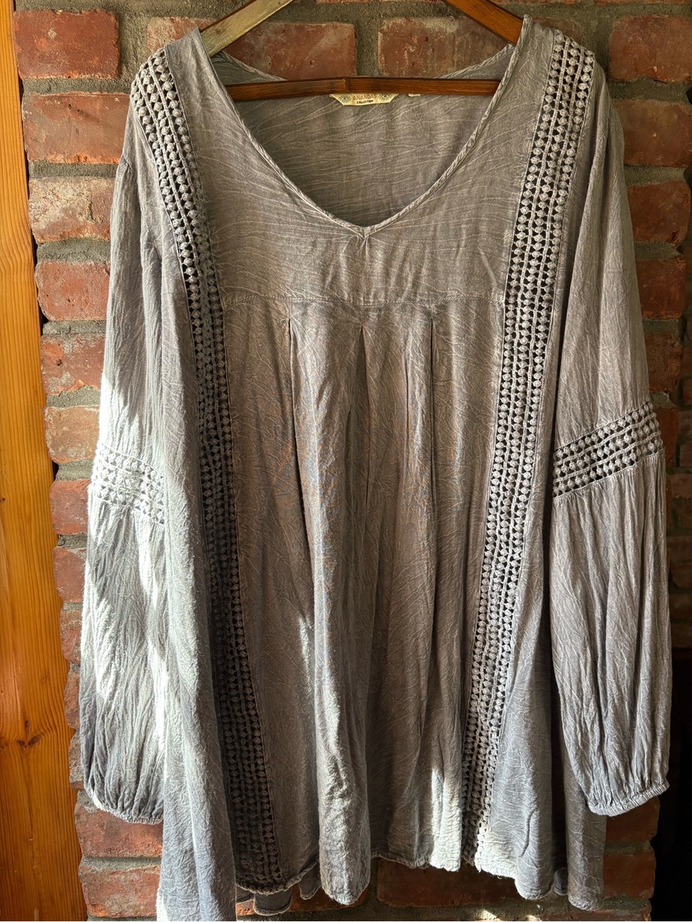 Women’s Gray Crochet-Trim Peasant Top